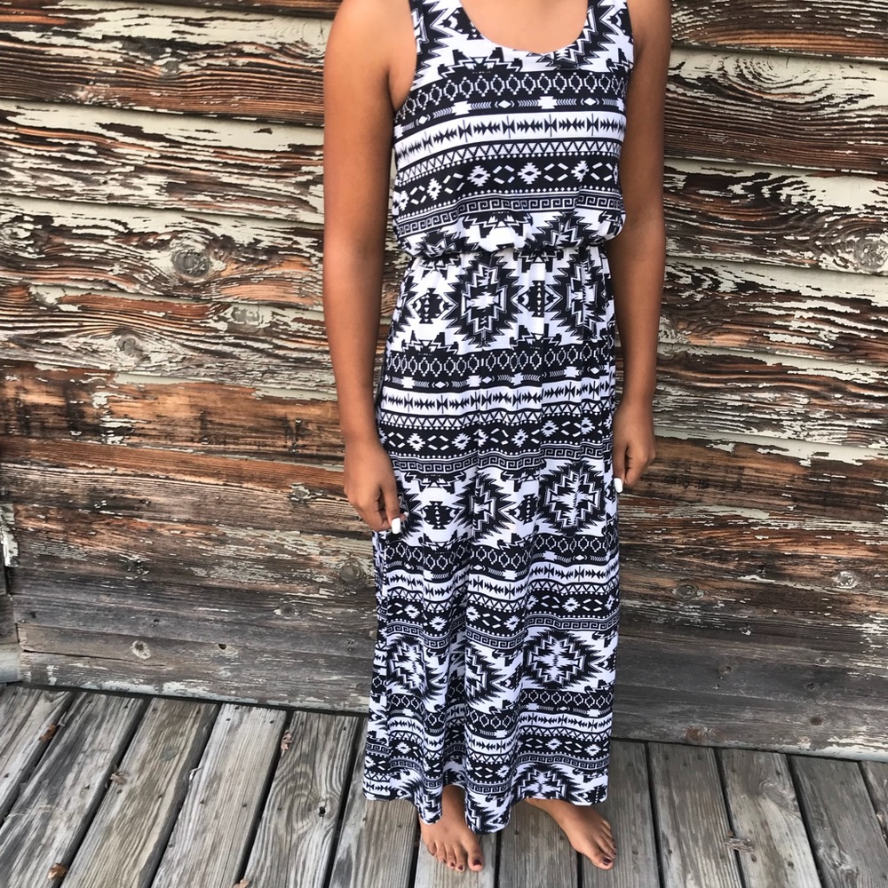 Long black and white girls dress